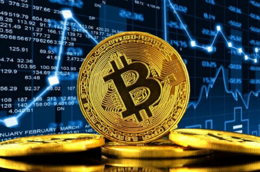 Bitcoin Continues to Outperform Altcoins Amid Regulatory Discussions